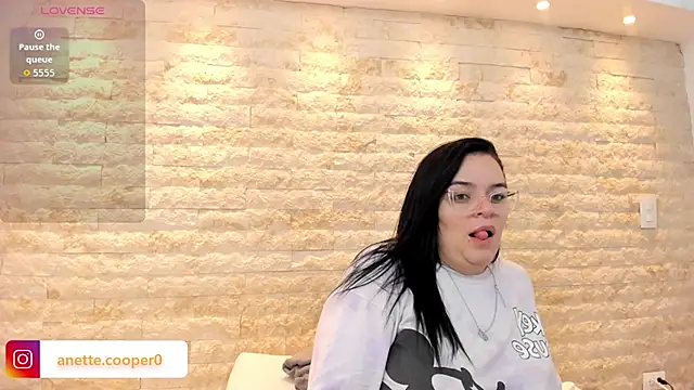 anette cooper online show from November 20, 3:40 am