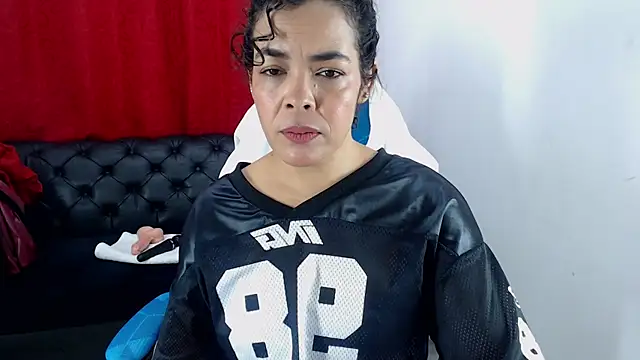 Snapshot of Abril_Beltran_ chatting on October 11, 10:55 pm Abril Beltran online show from October 11, 10:55 pm
