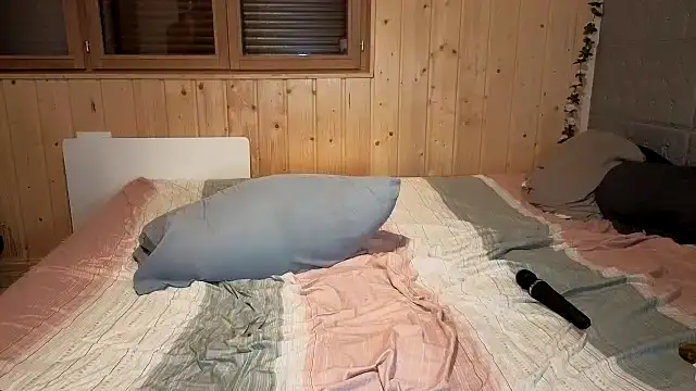 Leanymphoo online show from October 3, 8:32 pm