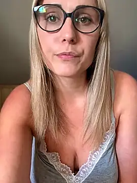 Leanymphoo online show from March 27, 10:49 am