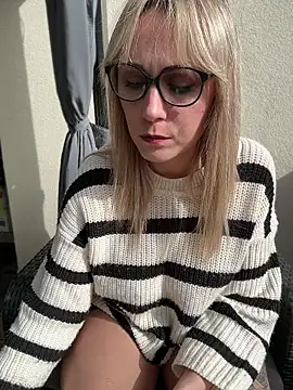 Leanymphoo online show from March 5, 10:01 am