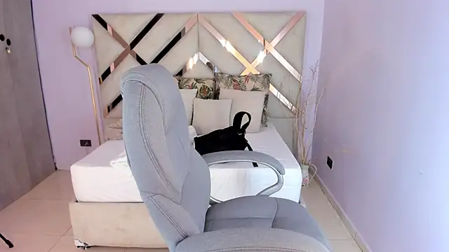 kylie reyes online show from April 13, 7:18 pm