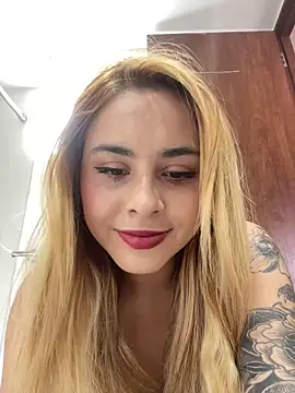 Snapshot of pamelao chatting on May 1, 2:00 pm pamelao online show from May 1, 2:00 pm