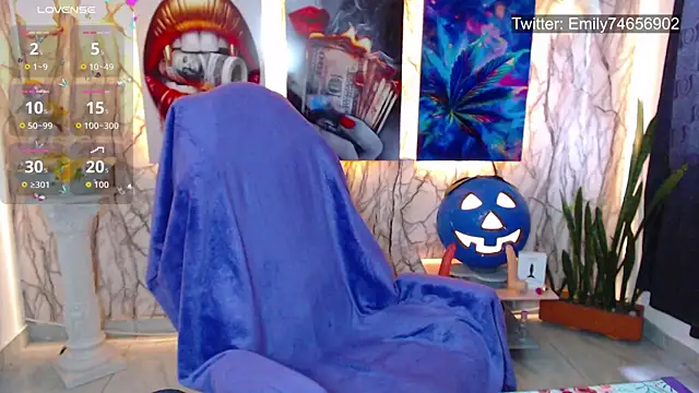 EmiTranny online show from October 21, 9:03 pm