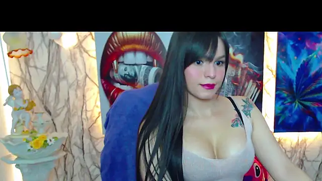 Snapshot of EmiTranny chatting on February 27, 6:31 pm EmiTranny online show from February 27, 6:31 pm
