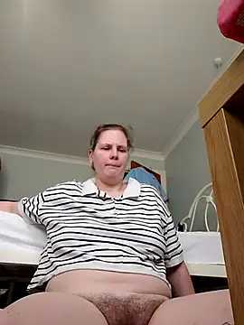 xxSexyBushLinnxx online show from March 18, 11:00 am