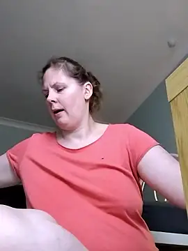 xxSexyBushLinnxx online show from December 4, 12:41 pm