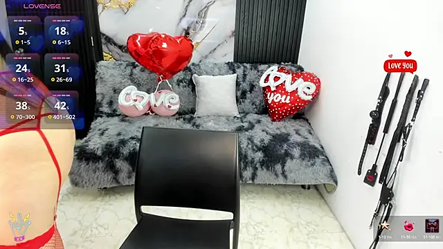 criss 21  online show from February 14, 8:09 pm