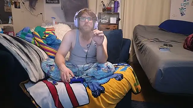 Snapshot of LovelyGreekDick6 chatting on November 4, 11:58 am LovelyGreekDick6 online show from November 4, 11:58 am