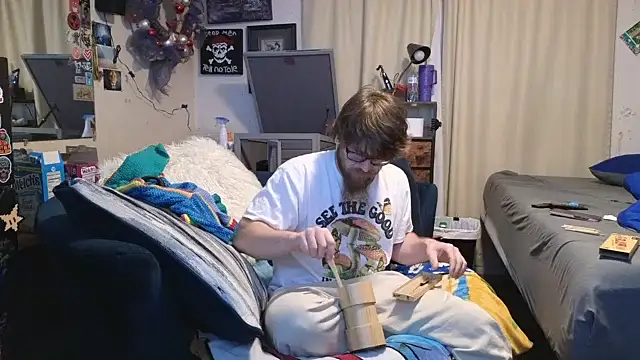 Snapshot of LovelyGreekDick6 chatting on November 5, 2:25 am LovelyGreekDick6 online show from November 5, 2:25 am