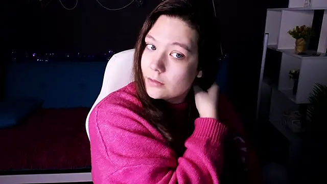 DjennaPalme online show from January 4, 1:10 am