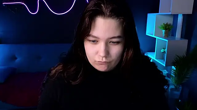 DjennaPalme online show from February 1, 9:43 am