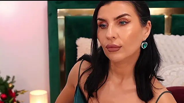 XeniaBlu online show from December 19, 9:11 am