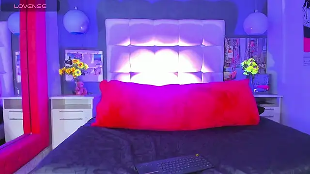 cinthya walker1 online show from February 8, 3:21 pm