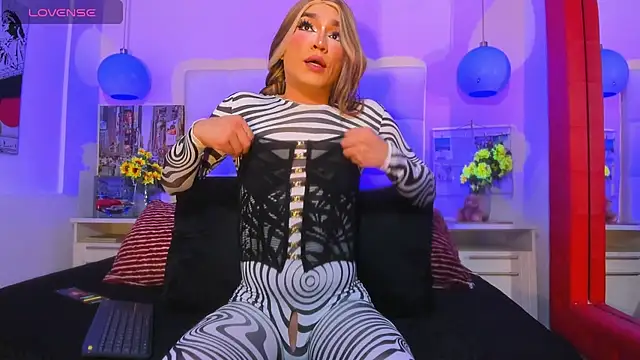 cinthya walker1 online show from April 14, 2:11 pm