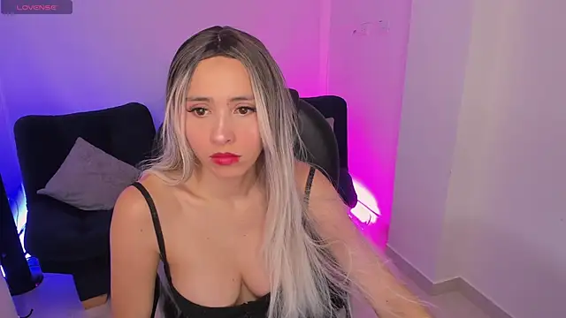 emilly smith 1 online show from November 8, 11:08 pm