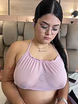 im mou  online show from December 15, 12:55 pm