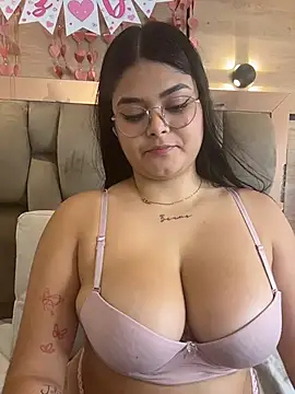 im mou  online show from February 7, 1:08 pm