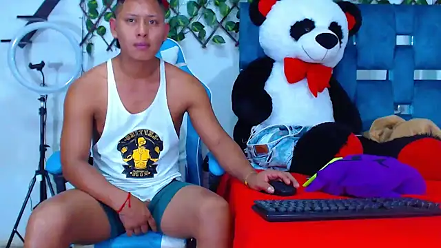 Snapshot of Hakim_prettynigg chatting on October 23, 4:38 pm Hakim prettynigg online show from October 23, 4:38 pm
