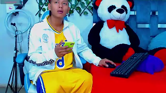 Hakim prettynigg online show from December 15, 3:29 pm