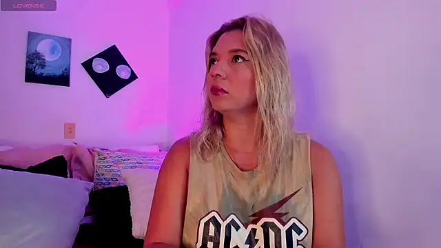 Gaia Stone online show from December 5, 10:14 am