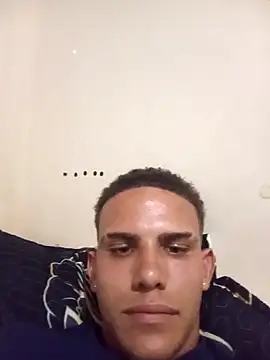 Snapshot of Linex06 chatting on February 26, 5:13 pm Linex06 online show from February 26, 5:13 pm