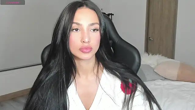 Snapshot of EvaMoet chatting on March 1, 8:34 am EvaMoet online show from March 1, 8:34 am