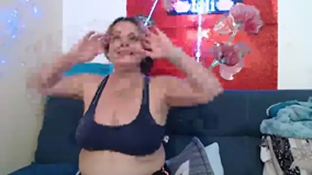 liliimilf online show from March 10, 2:10 pm