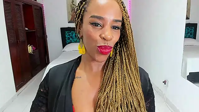Snapshot of TAYLORR778 chatting on January 31, 12:40 pm TAYLORR778 online show from January 31, 12:40 pm