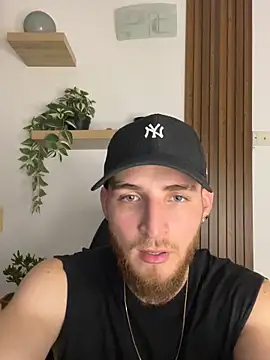 SeanCrawford online show from December 19, 3:21 am