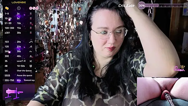 Snapshot of LeonaHarrison chatting on June 5, 12:15 am LeonaHarrison online show from June 5, 12:15 am