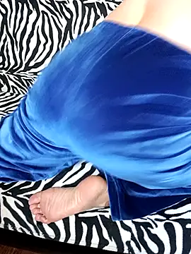 KiraXTender online show from July 1, 9:48 pm