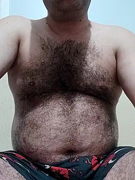 Snapshot of fraud705 chatting on October 31, 12:29 am fraud705 online show from October 31, 12:29 am