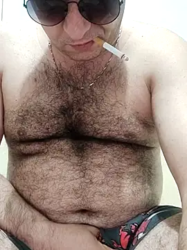 Snapshot of fraud705 chatting on December 1, 1:06 am fraud705 online show from December 1, 1:06 am