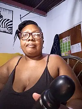 YELLOW BONE online show from February 9, 8:29 pm