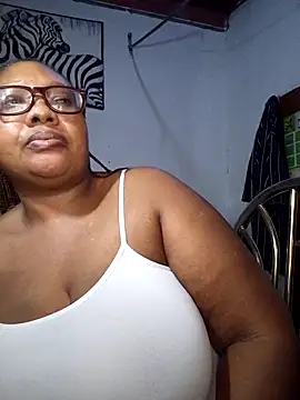 YELLOW BONE online show from May 1, 8:25 pm
