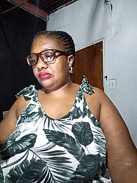 YELLOW BONE online show from March 7, 11:49 pm