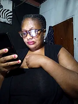 YELLOW BONE online show from March 16, 7:17 pm