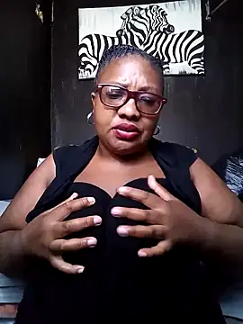 YELLOW BONE online show from February 28, 8:42 am