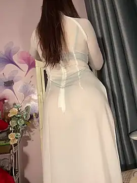 Hoa Bimup online show from November 18, 8:45 pm