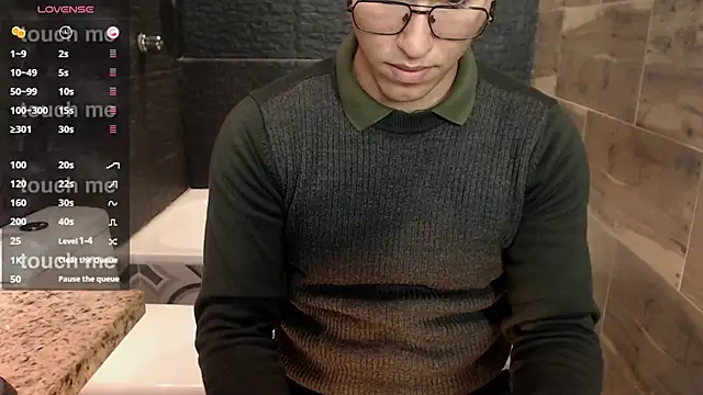 lorenzo rey online show from February 13, 2:09 pm