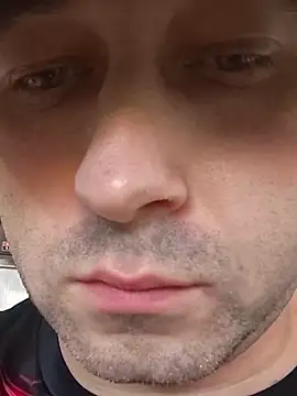 Snapshot of tores992 chatting on September 18, 12:30 pm tores992 online show from September 18, 12:30 pm