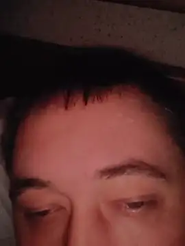 Snapshot of tores992 chatting on October 5, 3:30 am tores992 online show from October 5, 3:30 am