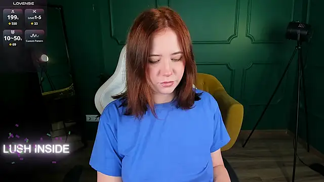 Pretty Alison online show from October 7, 2:29 pm