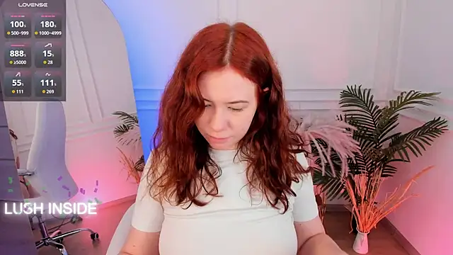 Pretty Alison online show from May 31, 1:50 pm