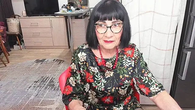 Tina Joness online show from June 6, 4:23 pm