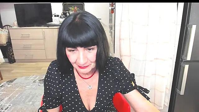 Snapshot of Tina_Joness chatting on February 19, 8:41 pm Tina Joness online show from February 19, 8:41 pm