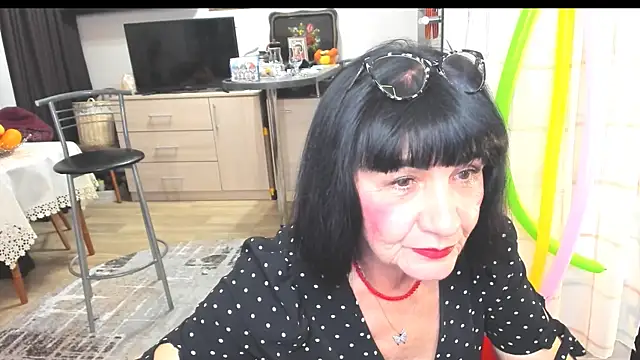 Snapshot of Tina_Joness chatting on January 22, 6:31 pm Tina Joness online show from January 22, 6:31 pm