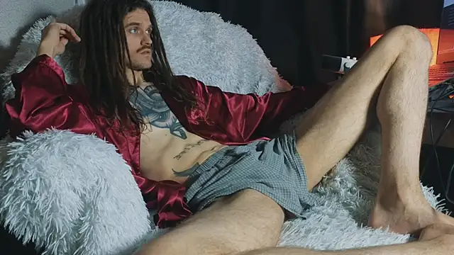 Snapshot of TechnoJesus chatting on February 2, 8:35 am TechnoJesus online show from February 2, 8:35 am