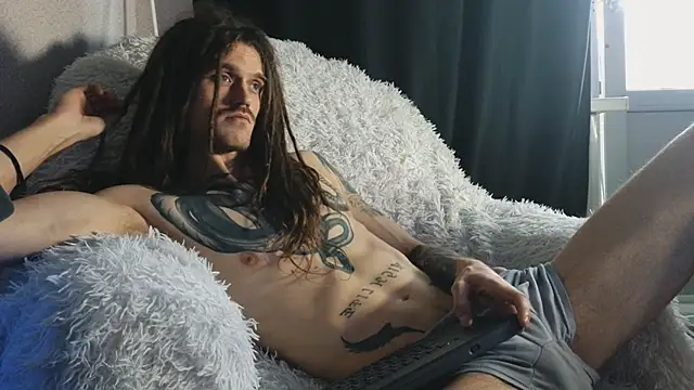 Snapshot of TechnoJesus chatting on January 19, 10:30 am TechnoJesus online show from January 19, 10:30 am